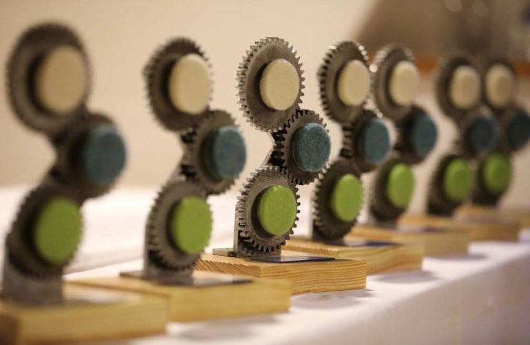 isolena-genius-awards_001bw-2018-LW-979x562-1.jpg