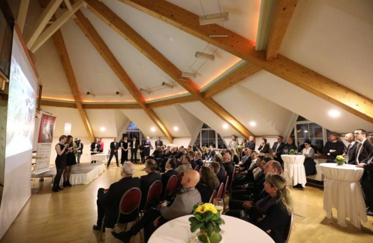 isolena-genius-awards_001cx-2018-LW-979x562-1.jpg